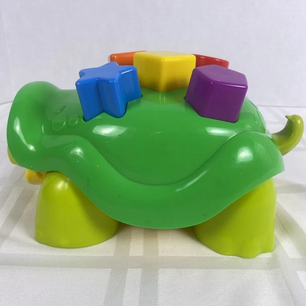 Vintage 2002‎ Fisher Price Tappy the Green Turtle Shape Press Baby Toy