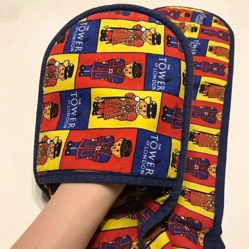 Tower Of London Teddy Bear Guard Oven Pot Holder