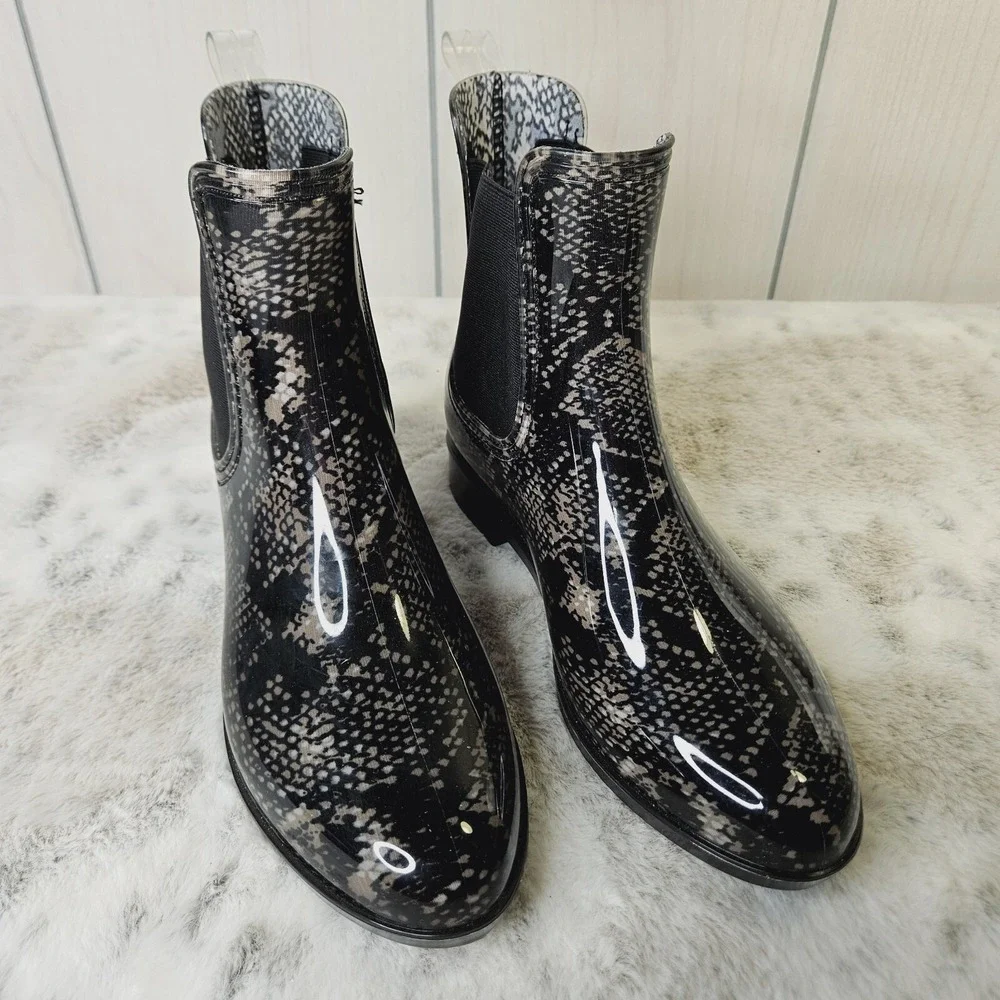 INC International Concepts Womens‎ Size 6 Snake Print Pull-on Ankle Rain Boots