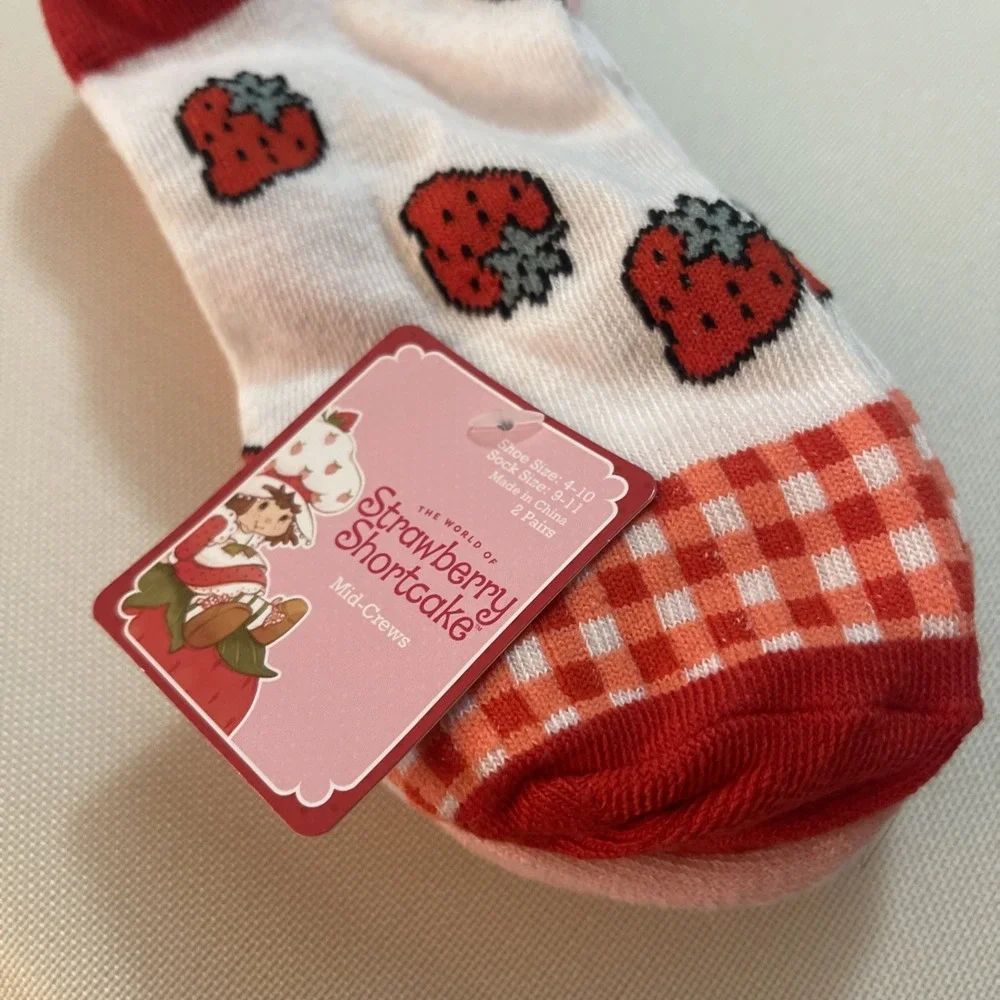 NWT Pack Of‎ 2 Pairs Of Mid-Crew Socks - Shoe Sz 4-10 - Strawberry Shortcake New