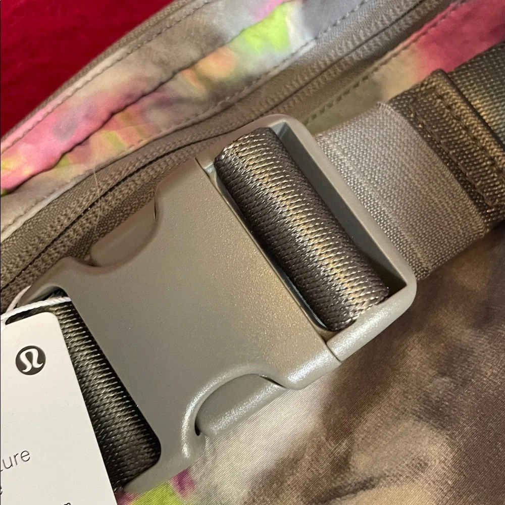 lululemon athletica everywhere zip