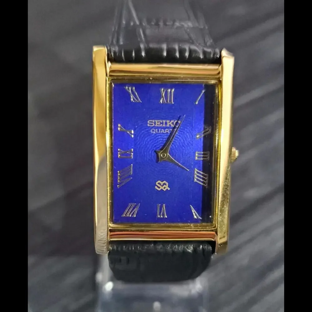 Vintage Tank Men‎ Tank Blue Dial Black Leather Dress Watch New Mvt & Batt 🌟