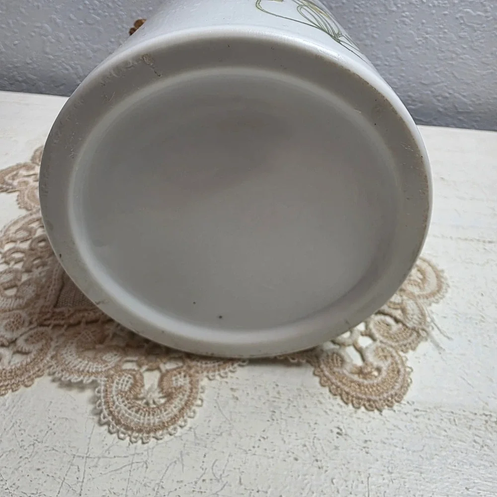 N/A vintage ceramic