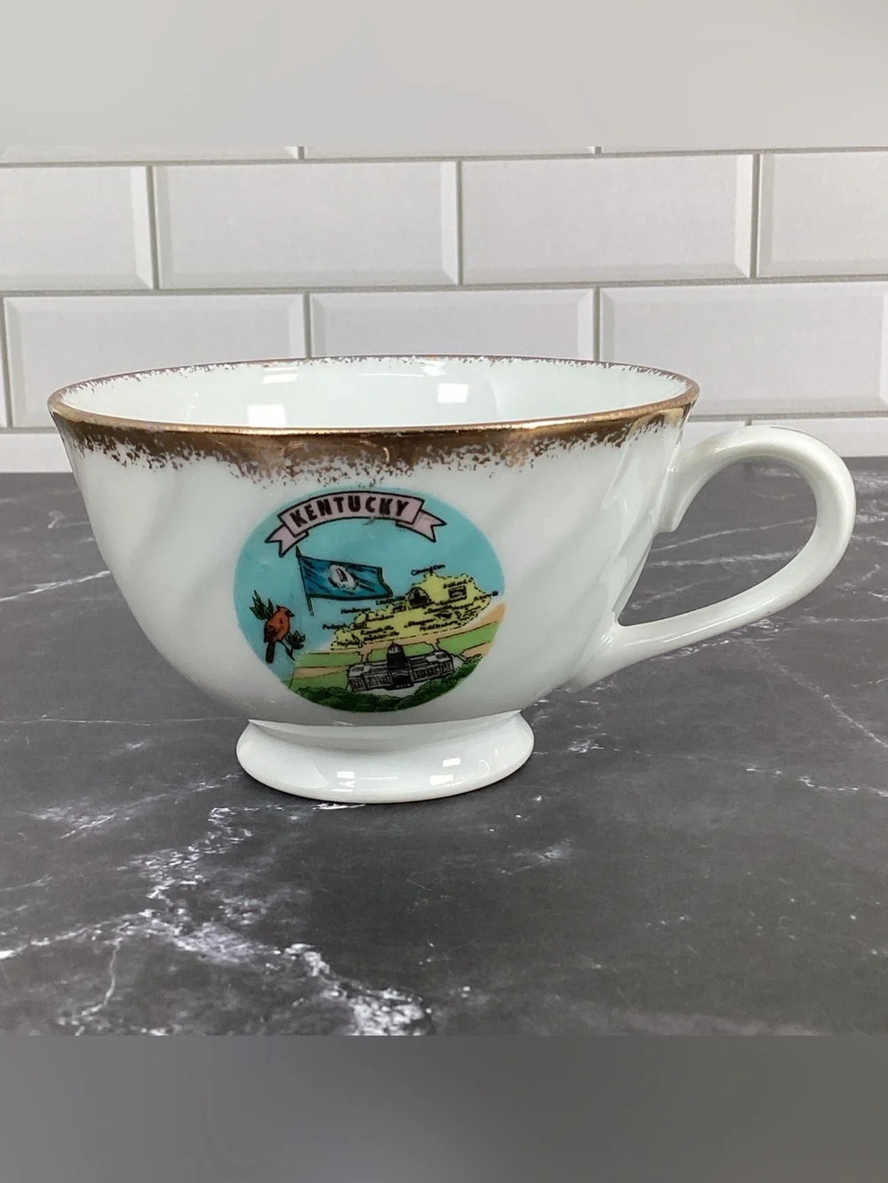Vintage Collectible Kentucky Souvenir With Gold Trim Tea Cup And Saucer