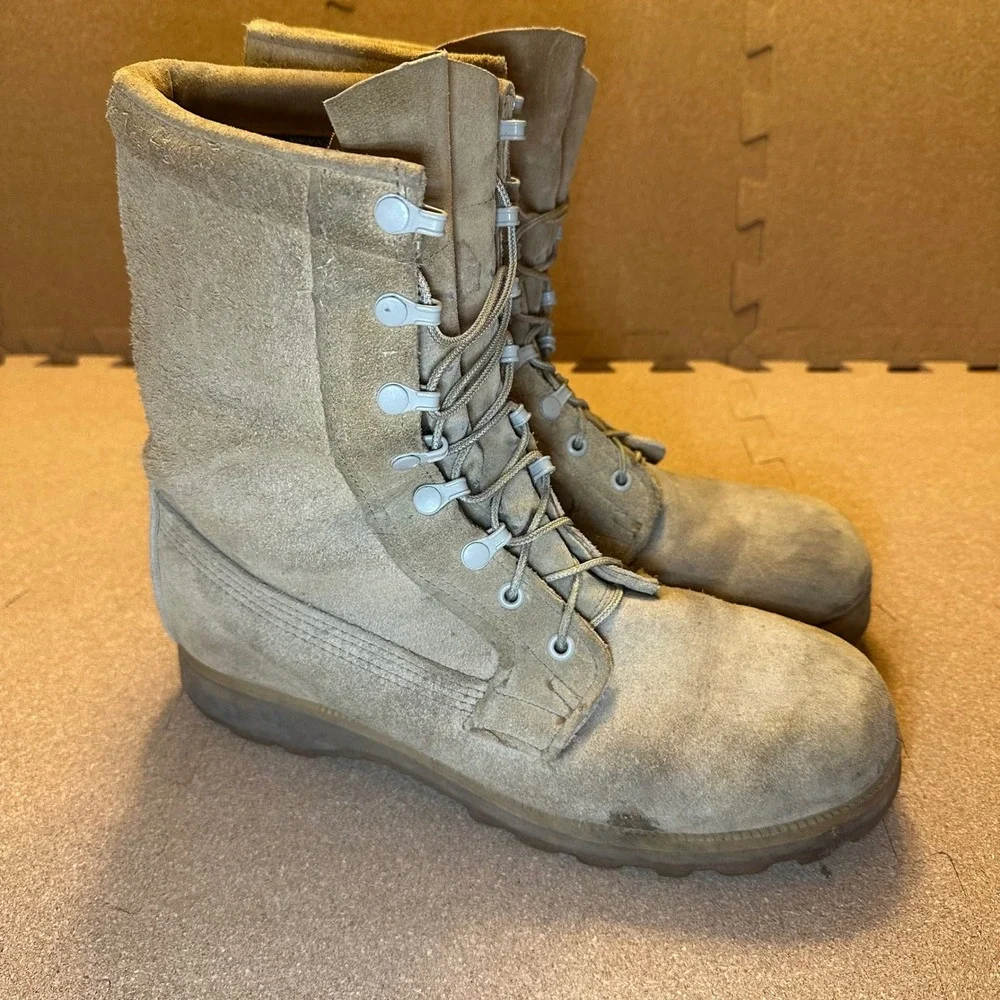 Belleville ICWT Combat Boots Mens 9.0 R Tan Gore-Tex Vibram Military Tactical