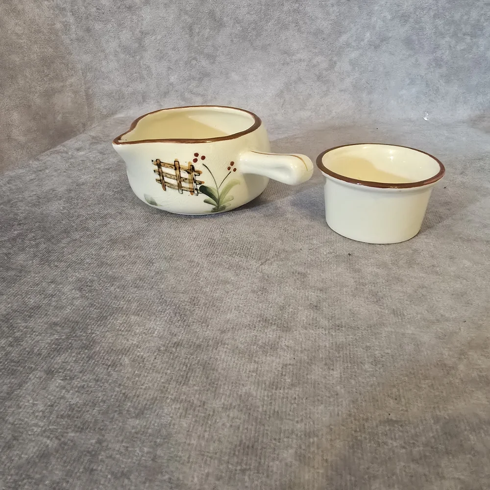 Hand-Painted Cream Ceramic Creamer and Ramekin Set with Rooster‎ Motif