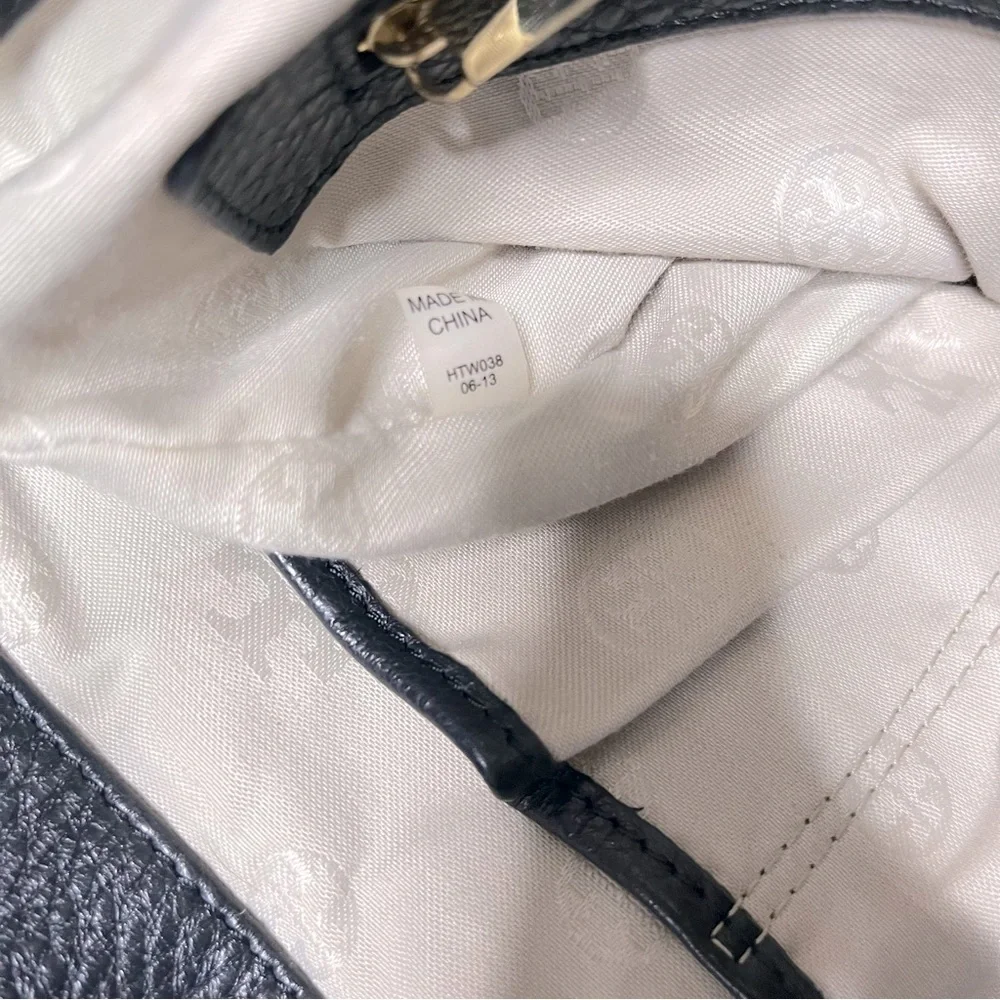Tory Burch Black Pebble Leather Amanda Flat‎ Hobo Bag