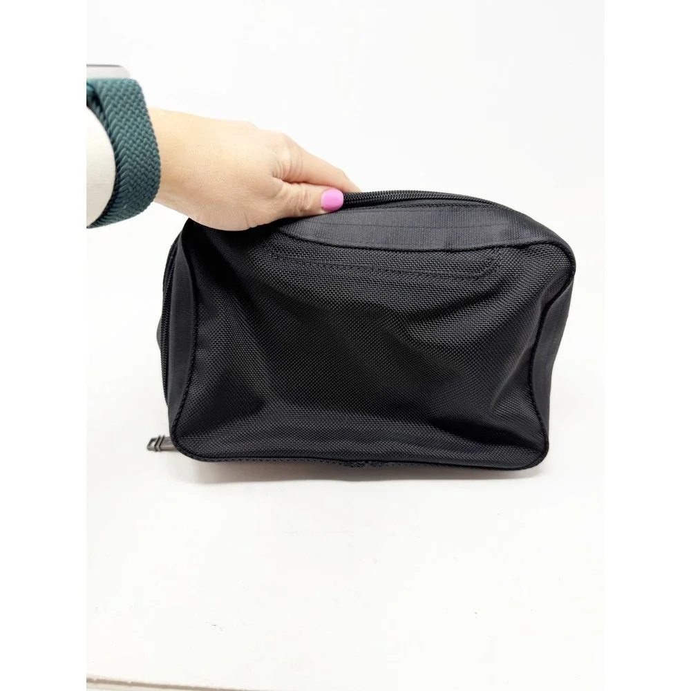 Tumi pre owned