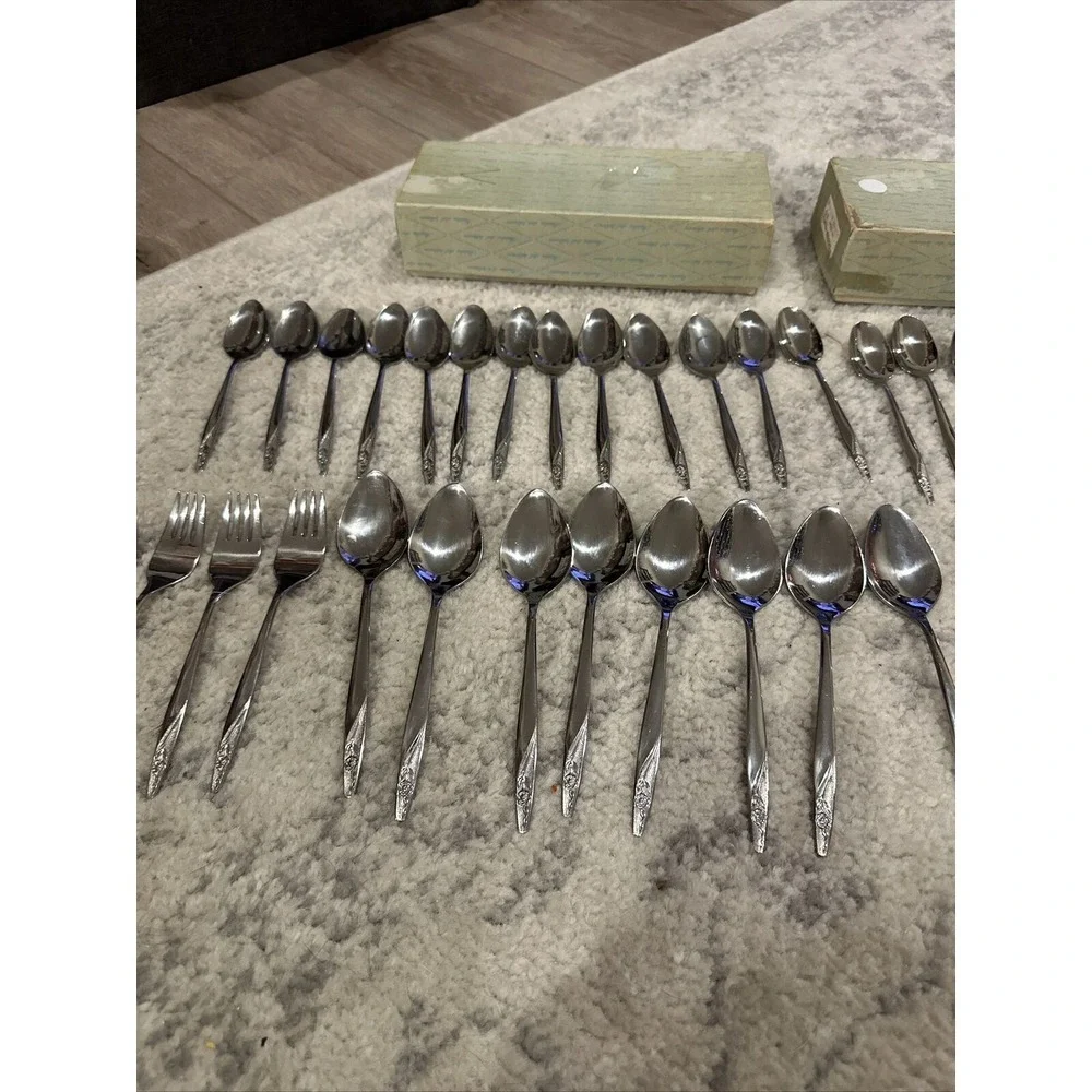 26 International 42 pcs