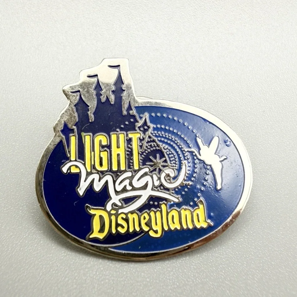 Vintage Disneyland Trading Pin 1997 Tinkerbell Castle Light‎ Magic Parade Show