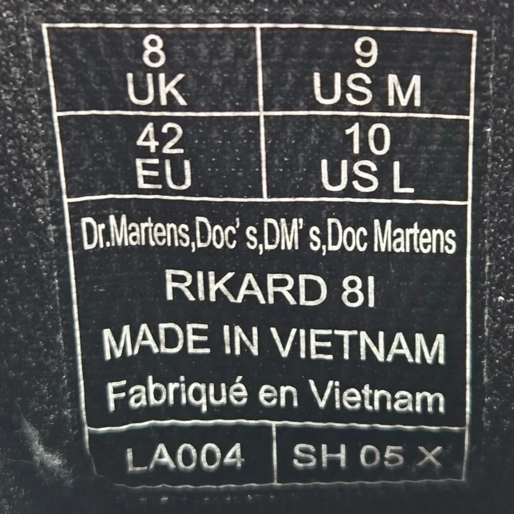 Dr. Martens keywords goth