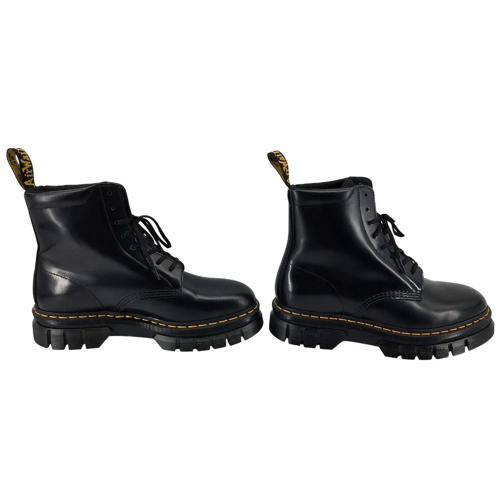 Dr. Martens keywords goth