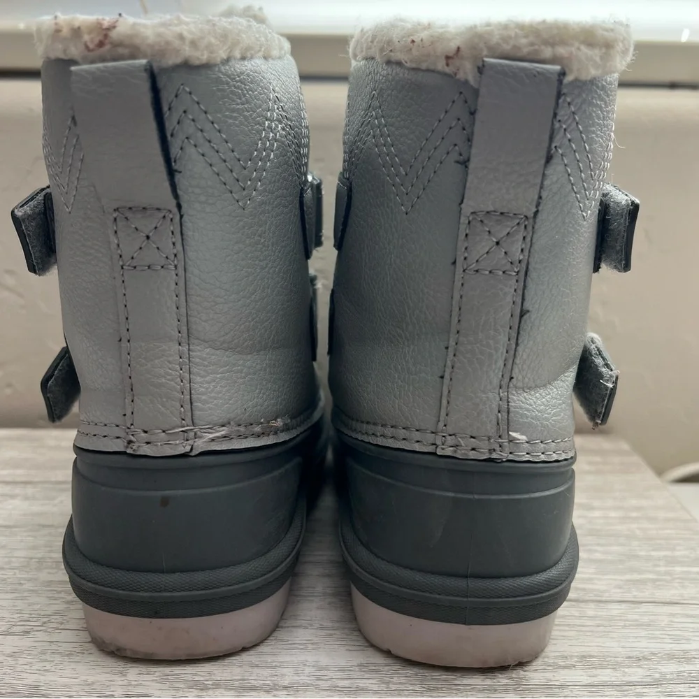 Cat & Jack | Snow Boots | Toddler Size 7 | Gray and Purple | Waterproof