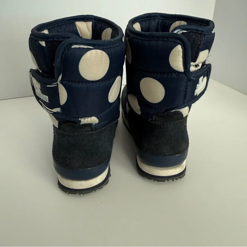 Rubber Duck | Girl’s Polka Dot Winter Boots | Size 12 | Navy and White