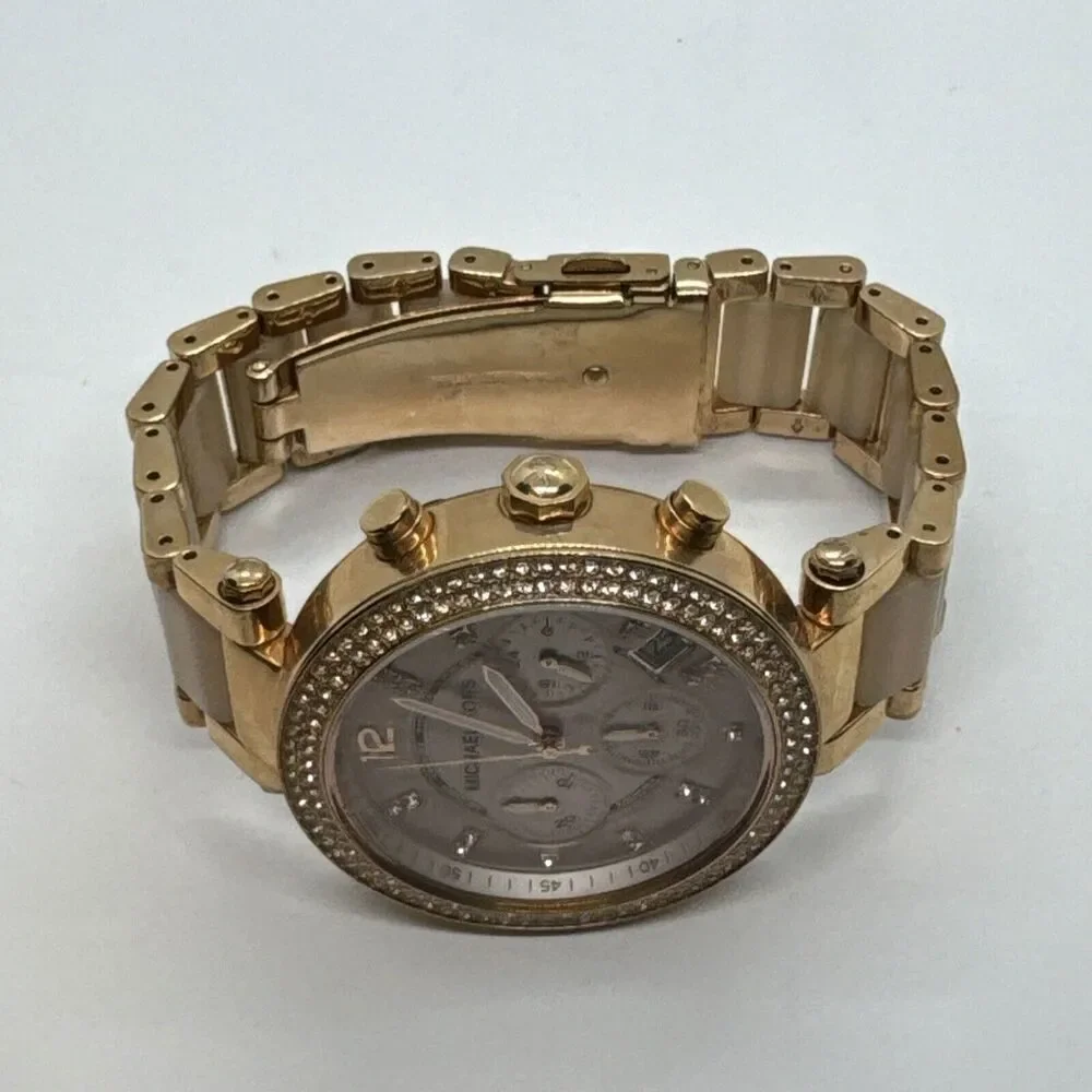 Michael Kors Parker MK5896 Women Rose Gold Analog Dial Quartz Wrist Watch JNA390
