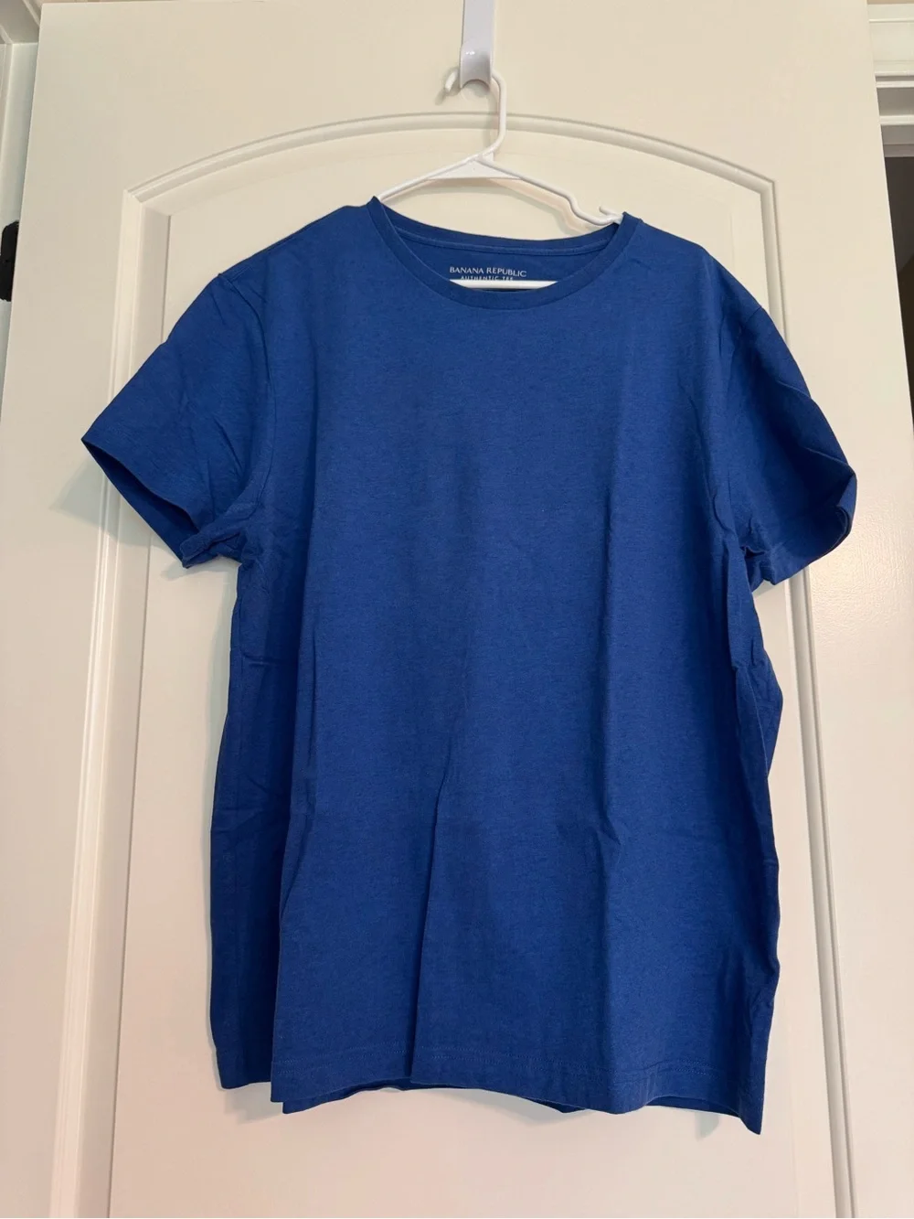 Banana Republic Men's Blue Authentic Tee