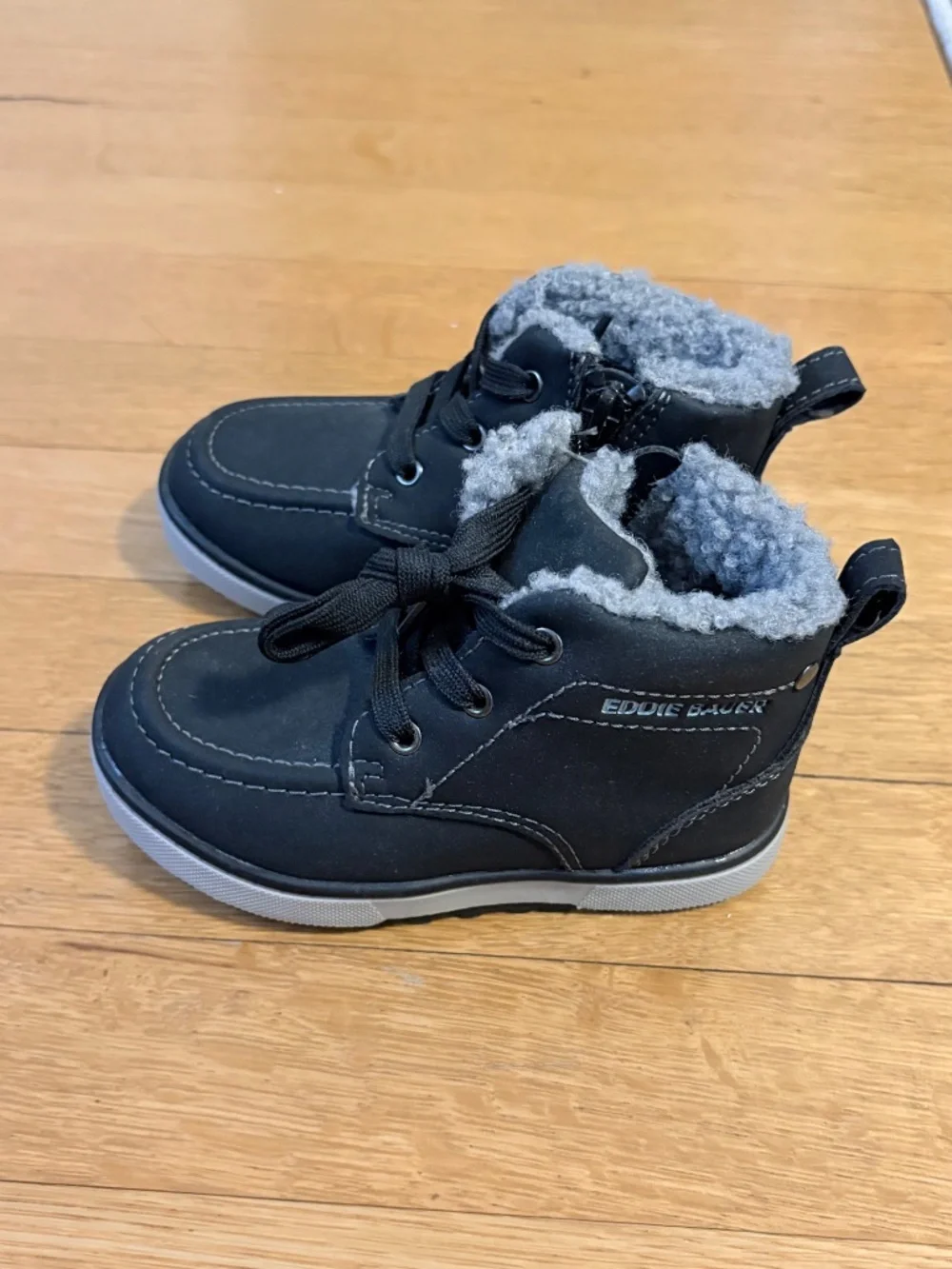 Eddie Bauer never worn