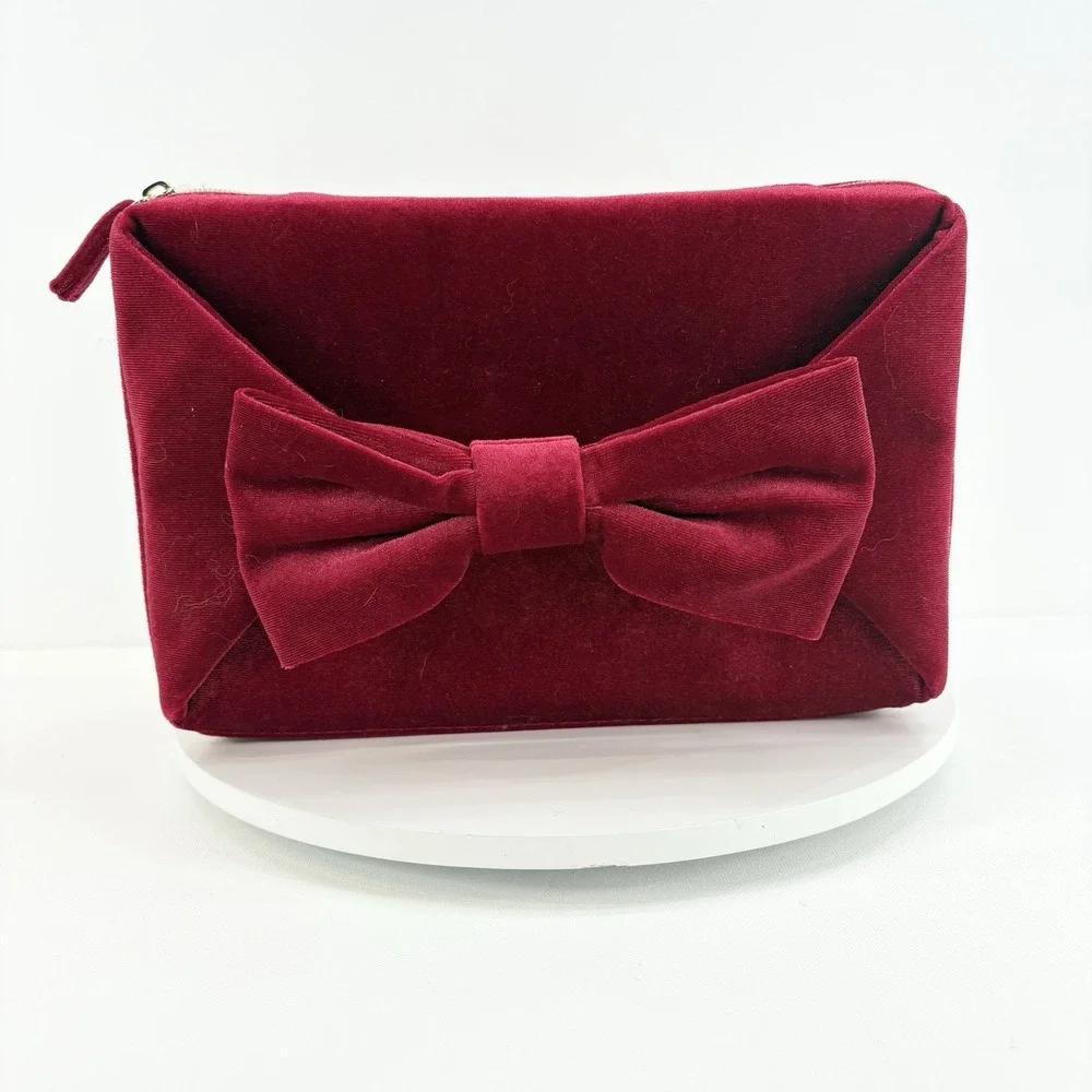 2024 Estee Lauder Red Velvet Limited Ed Holiday Beauty Box CASE ONLY‎ Bow Handle