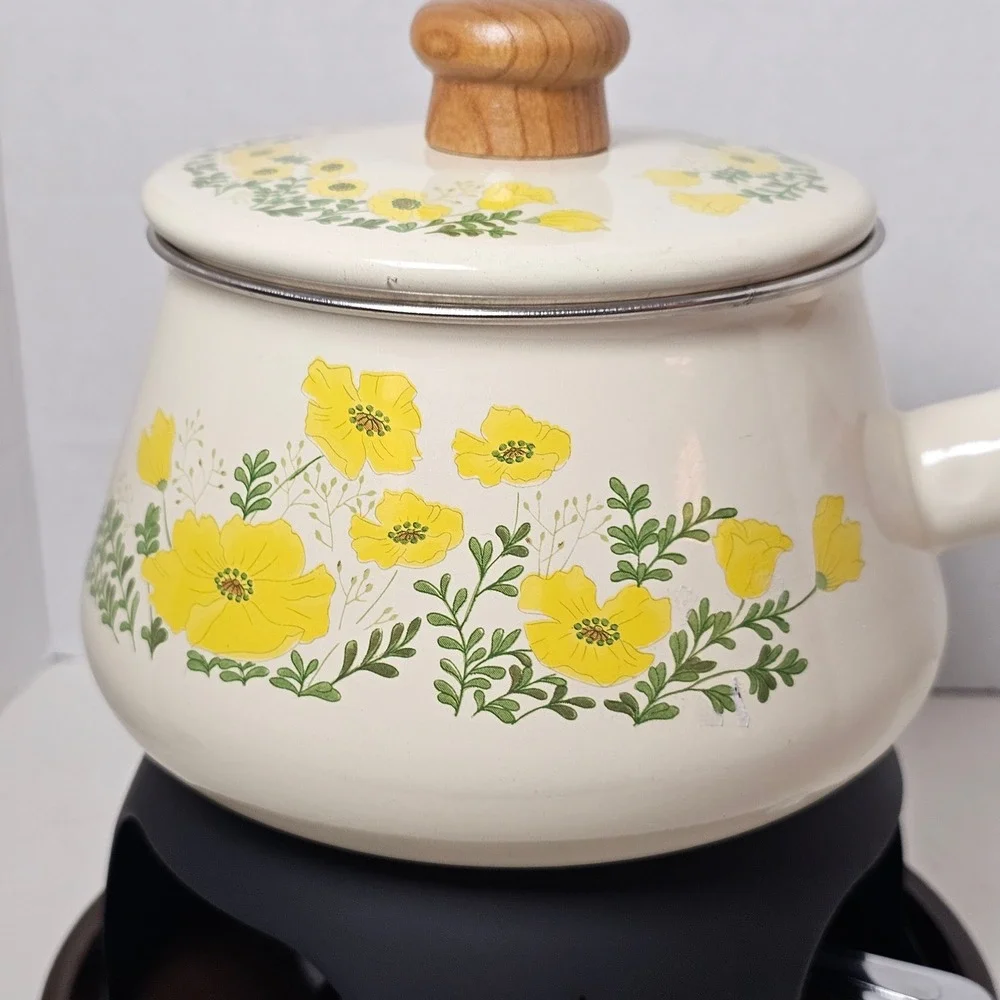 Unbranded vintage enamel