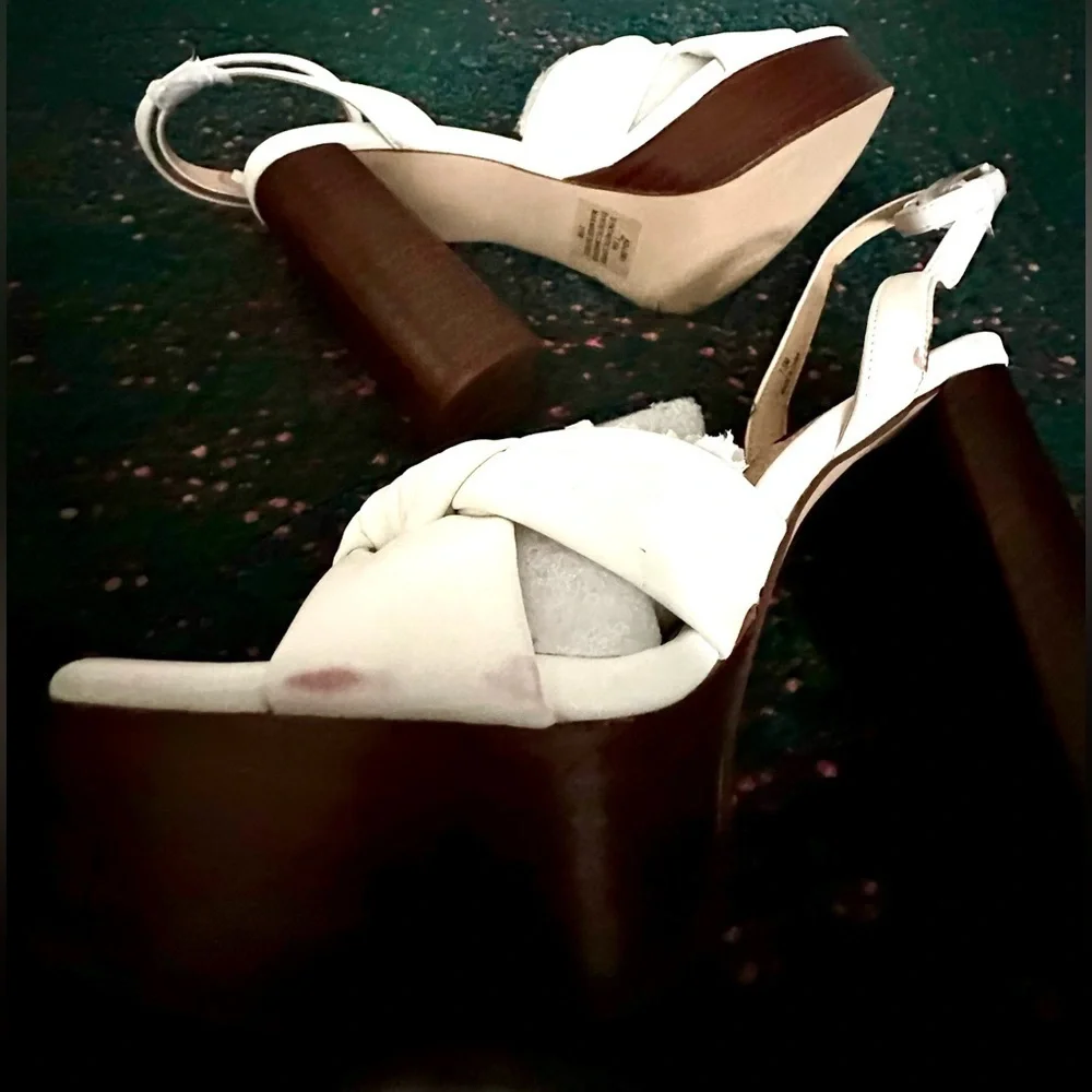 RARE AQUA Lory Platform High Heel Sandals White Brown NWT 7.5