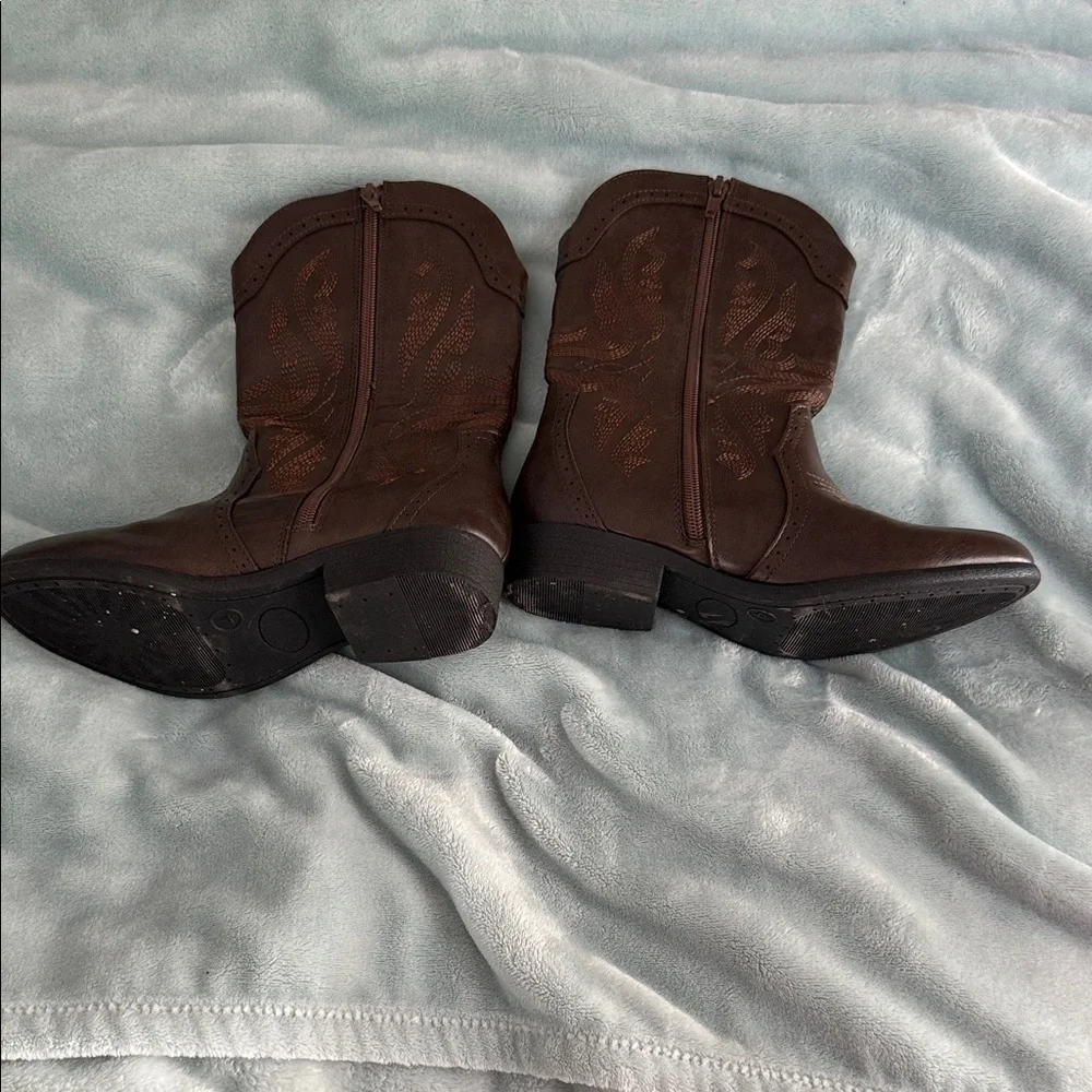 Dream Pairs stylish brown