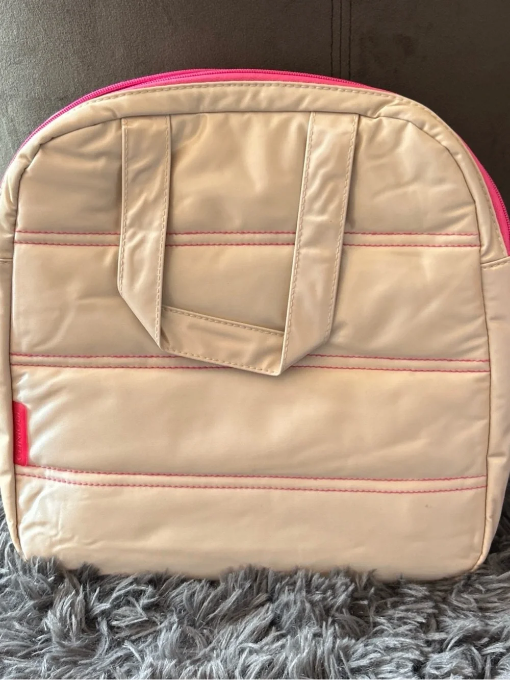 Clinique puffer style