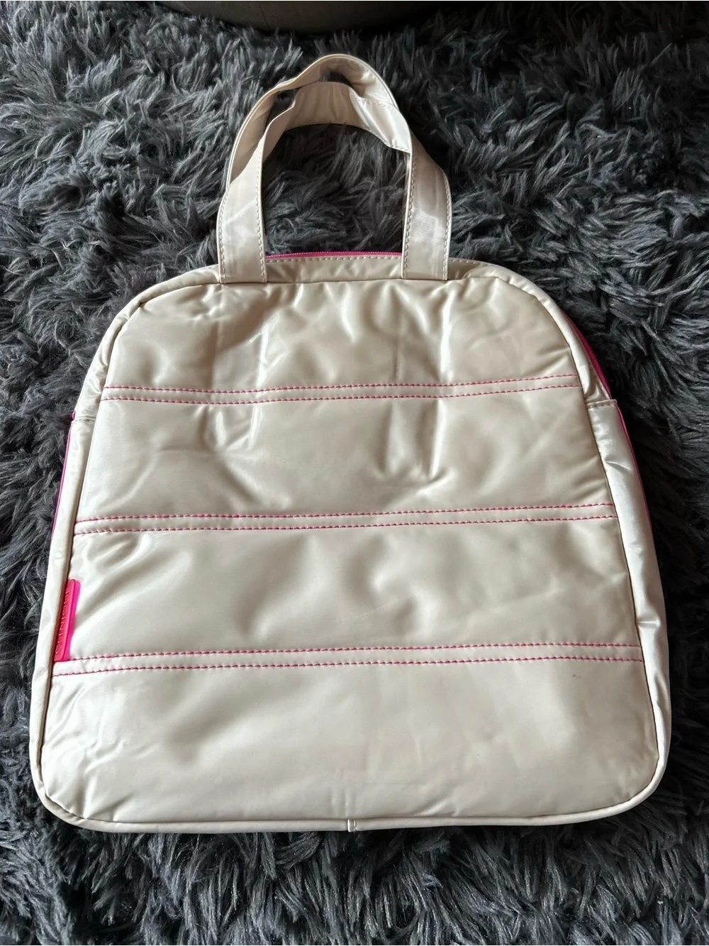 Clinique puffer style