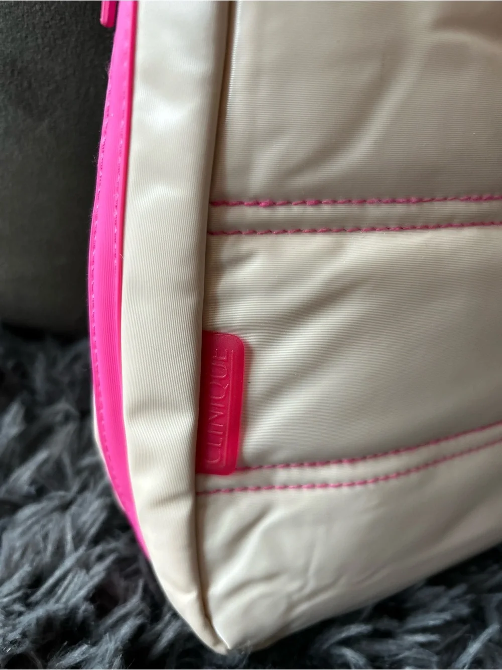 Clinique puffer style