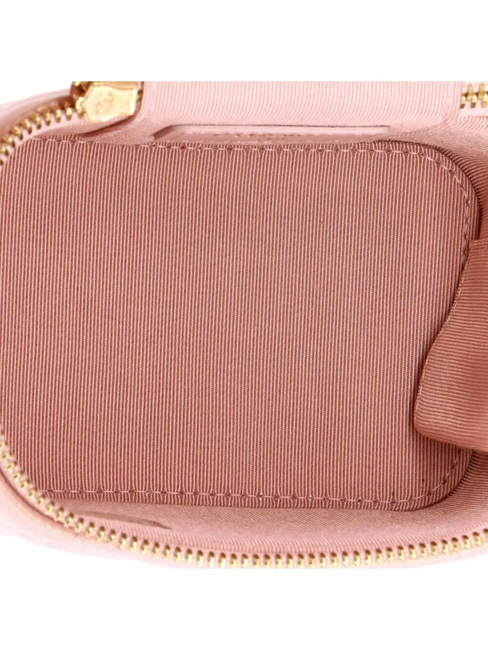 CHANEL elevate your
