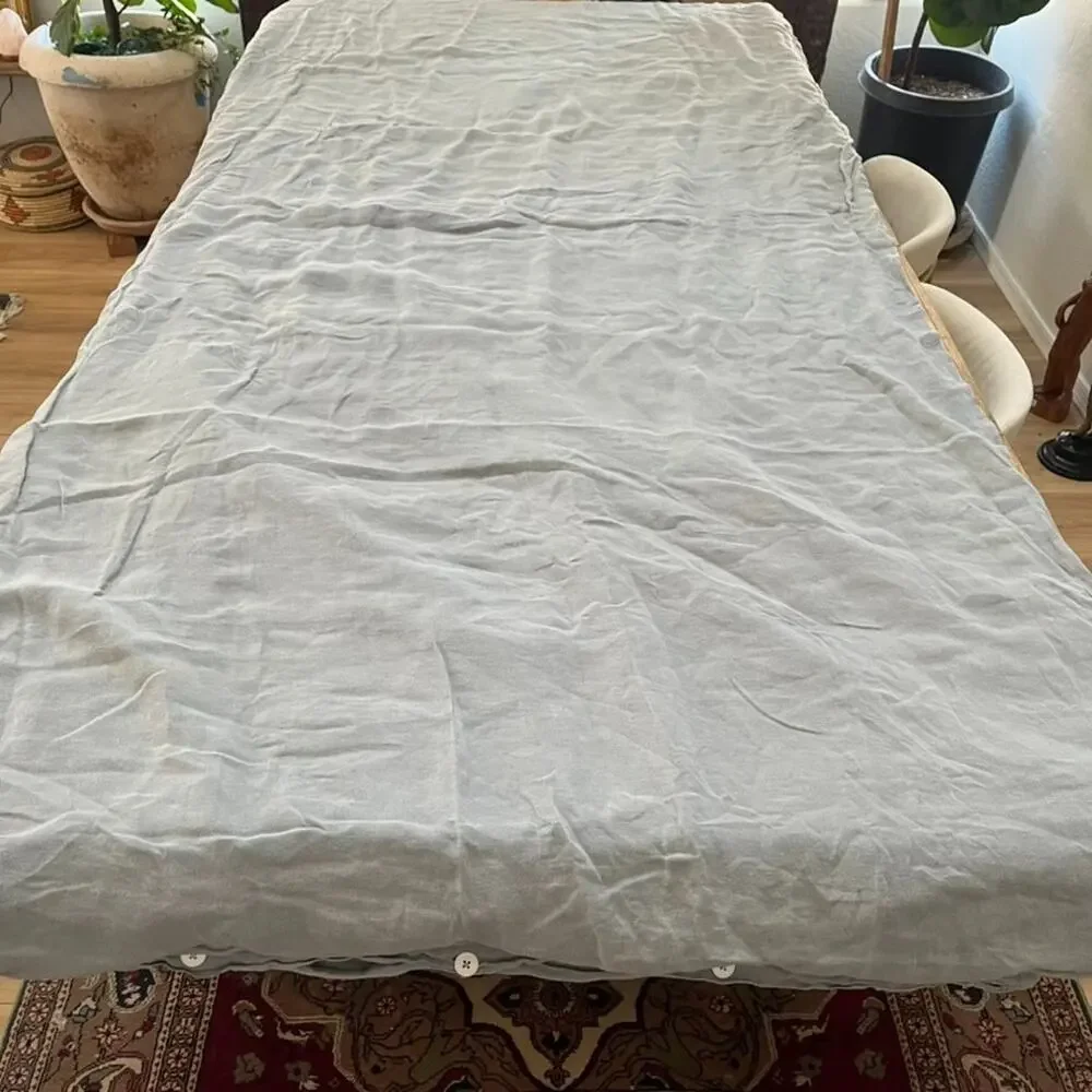 Parachute linen duvet