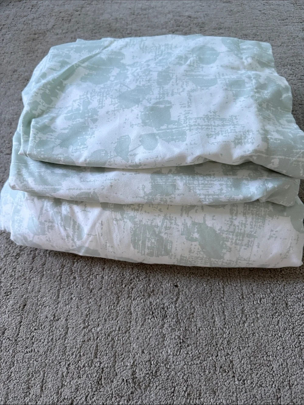 linens & hutch patterned calming