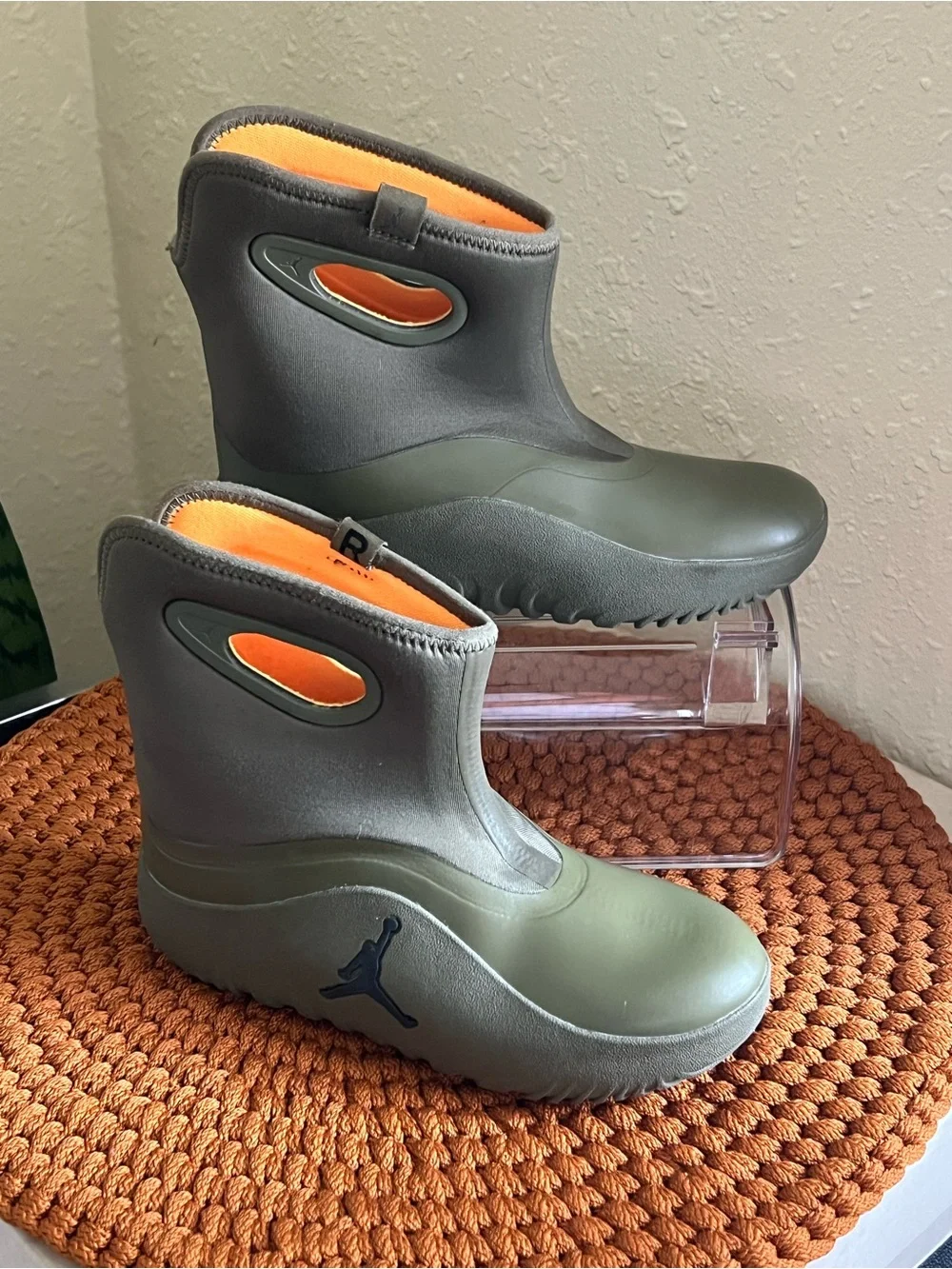 Jordan Lil Drip boots Medium Olive / Laser Orange / Black. Little kids 13 Pre-L