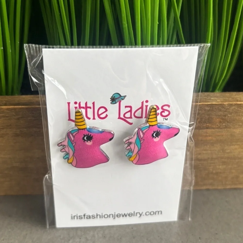 little ladies considered 💕