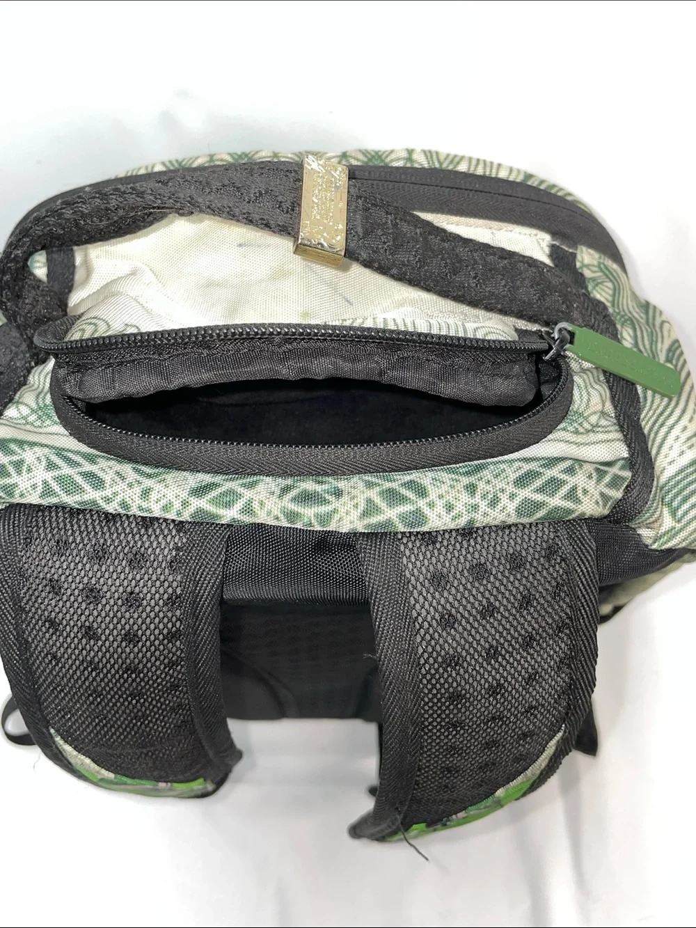 Sprayground ** straps adjustable