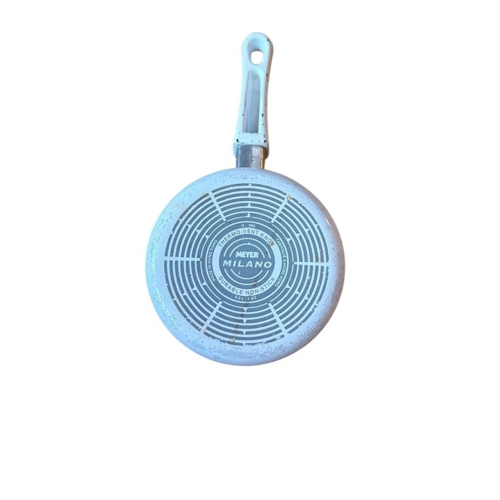 Meyer Milano Nonstick Saucepan 1 qt Silver Thermo-Vent‎ Base White Handle