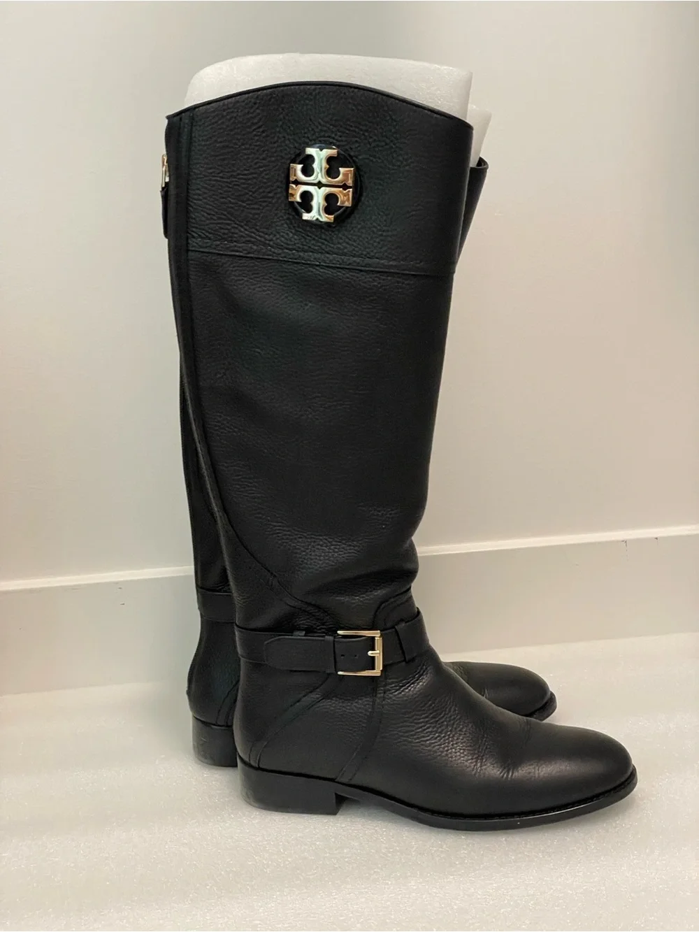 Tory Burch smooth black