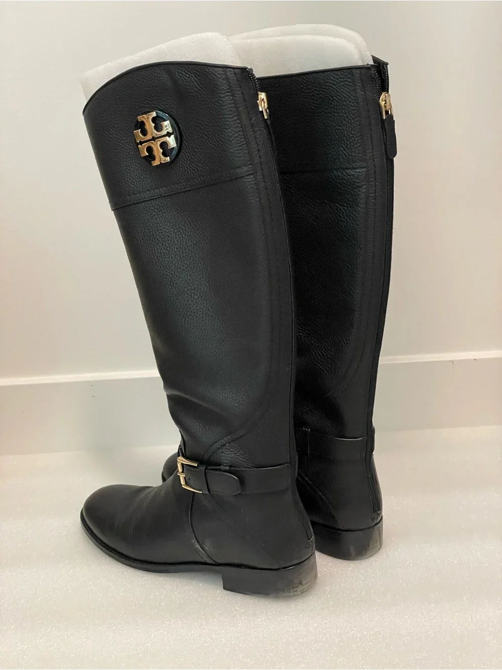 Tory Burch smooth black