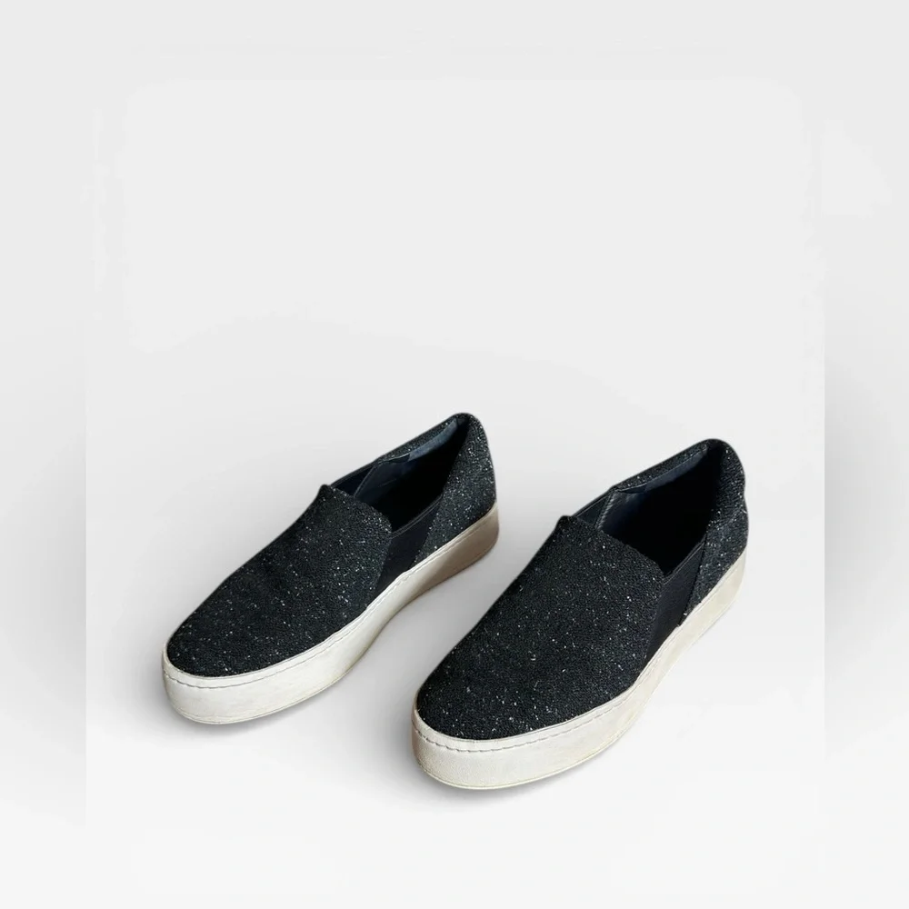 Vince navy color slight