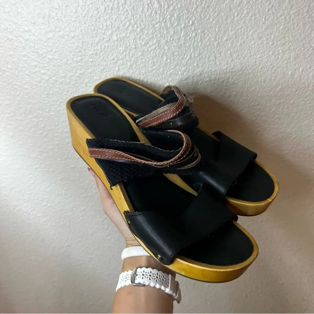 OluKai Kamola wooden platform leather slip on sandals 11