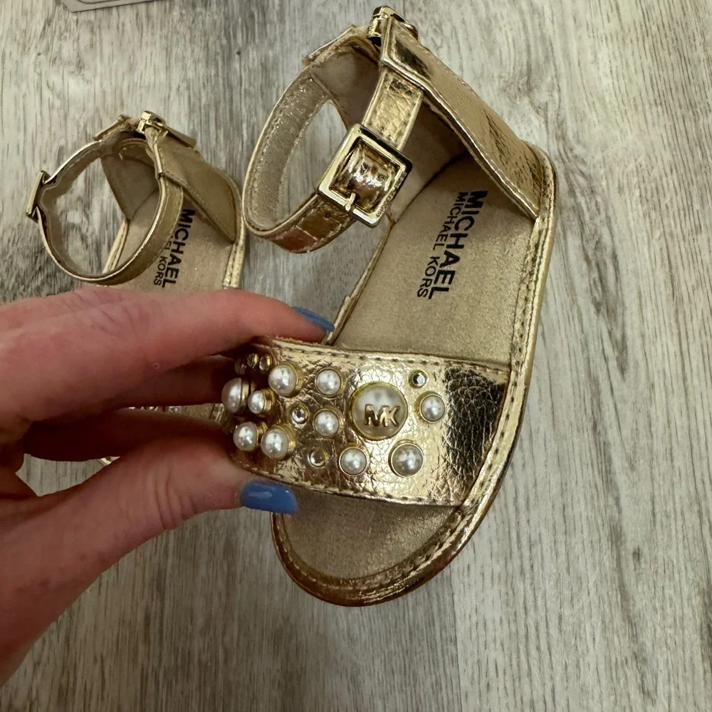 MICHAEL Michael Kors pennie size michael