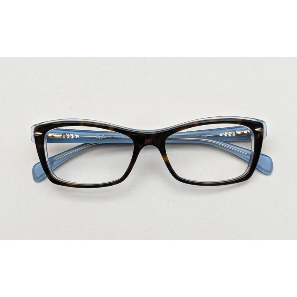 Ray-Ban almost excellent