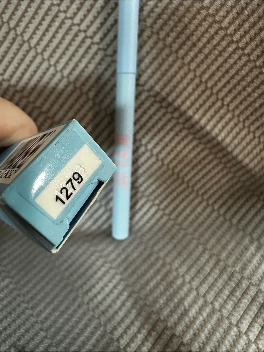 KYLIE Liquid Eyeliner Pen in 4 Ever Ting