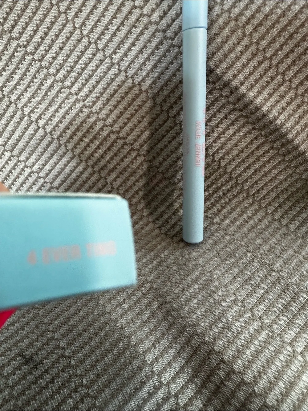 KYLIE Liquid Eyeliner Pen in 4 Ever Ting