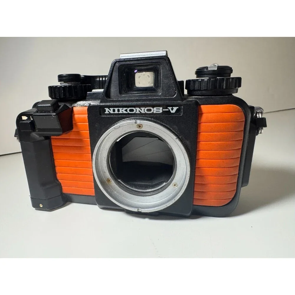 Nikonos this camera
