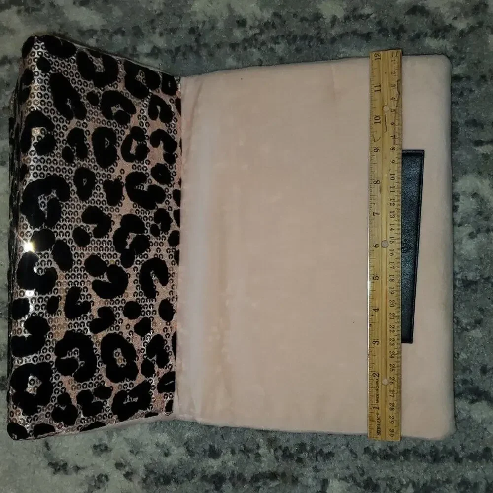Justice Cheetah Print Portable Seat EUC