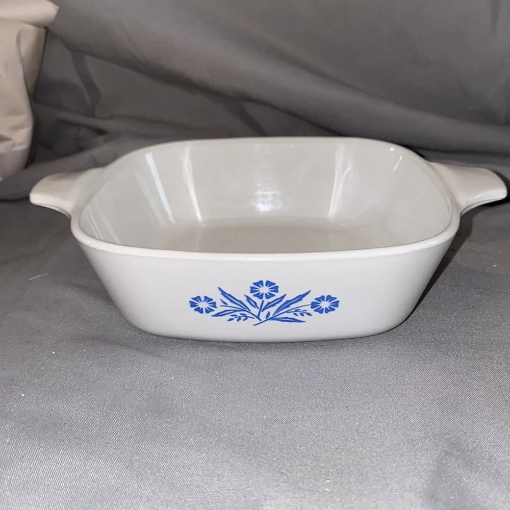 Vintage Corning ware 1 3/4 cup set of 2 petite pan