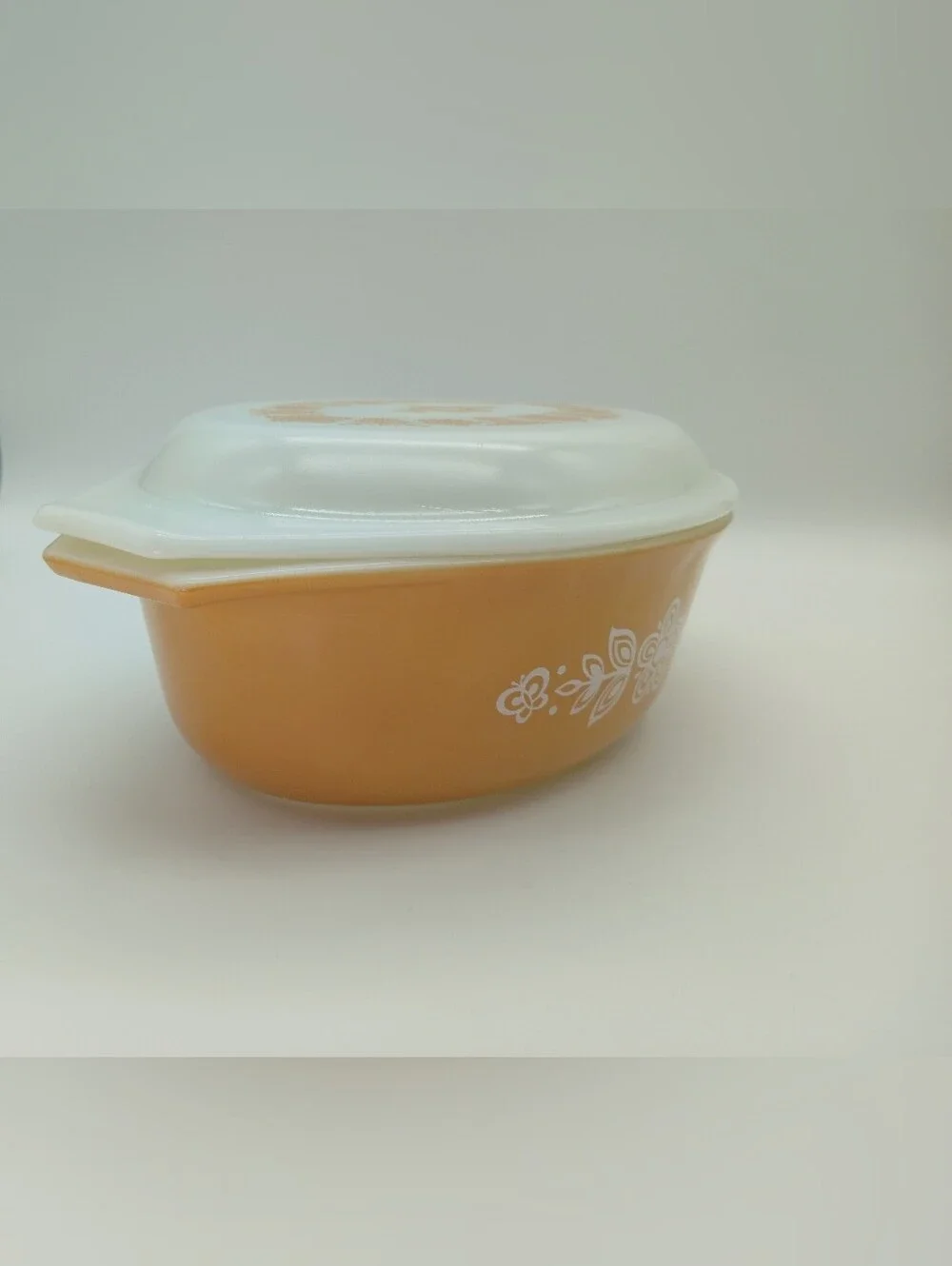 Pyrex Butterfly Gold/Peach & 043 Early American Brown Casserole Dish 1.5Qt