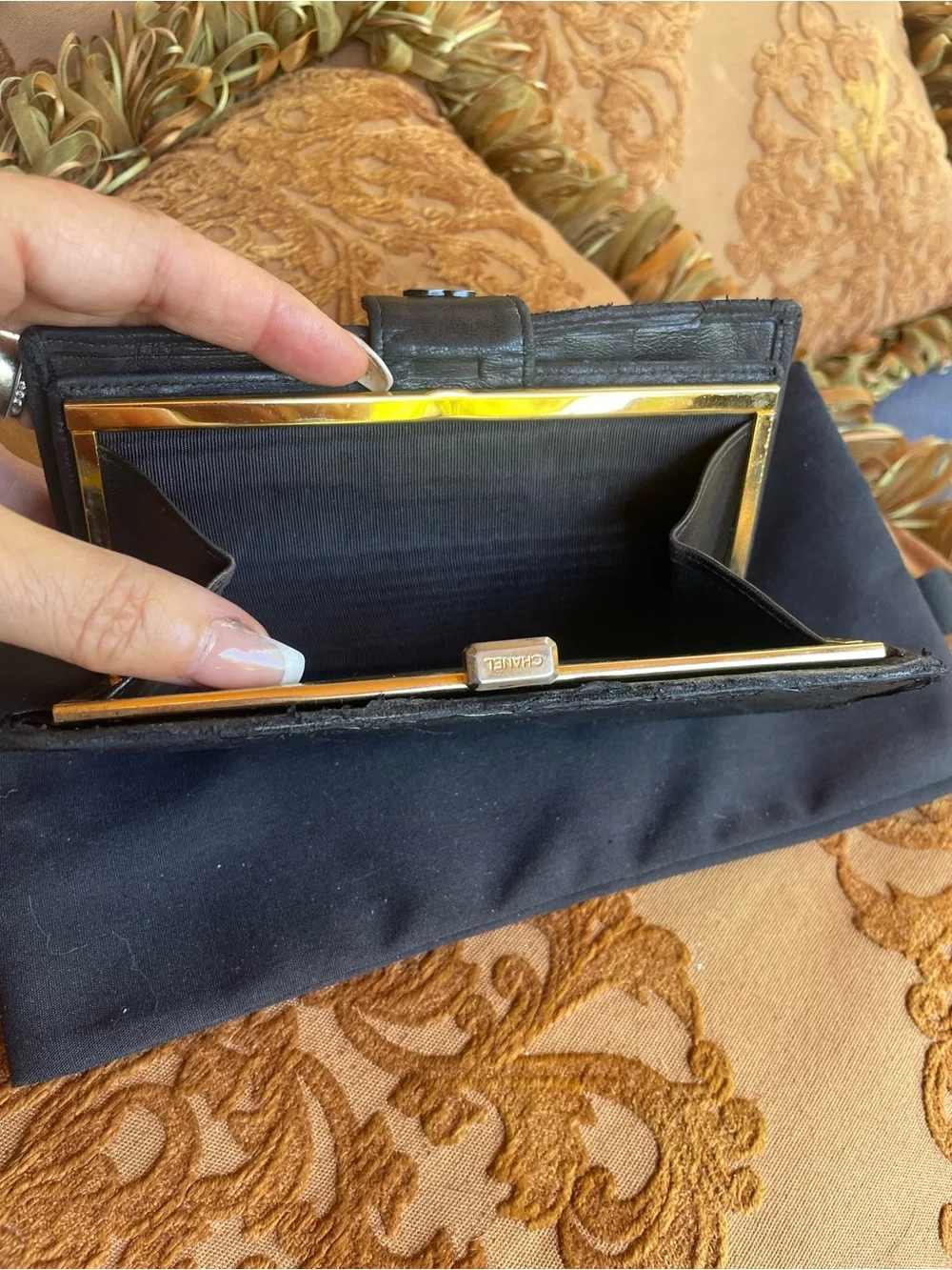 CHANEL Black Quilted cross stitch CC Snap Wallet