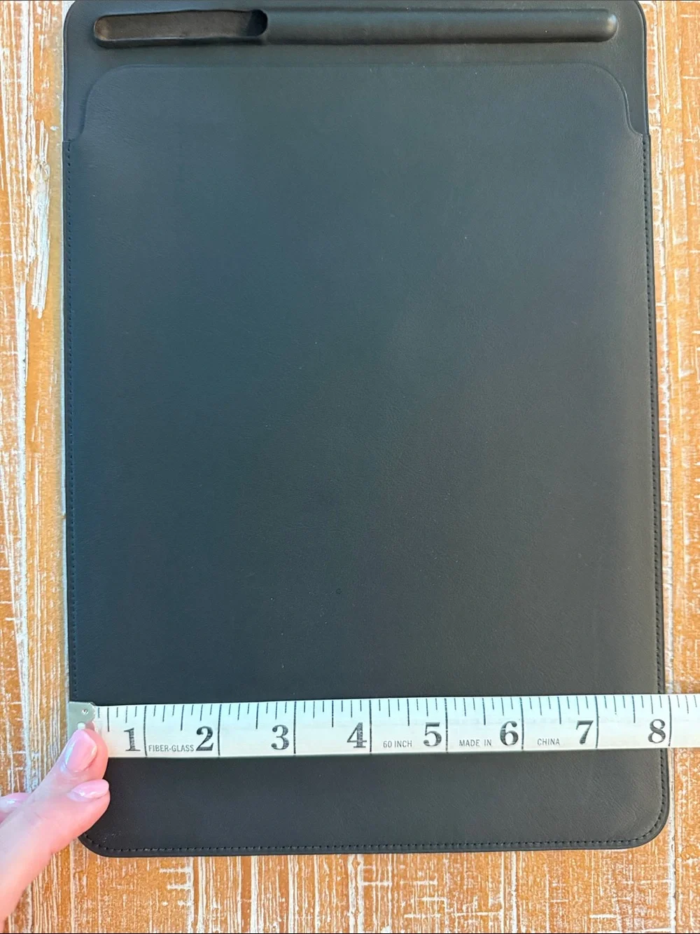 Apple sleek black