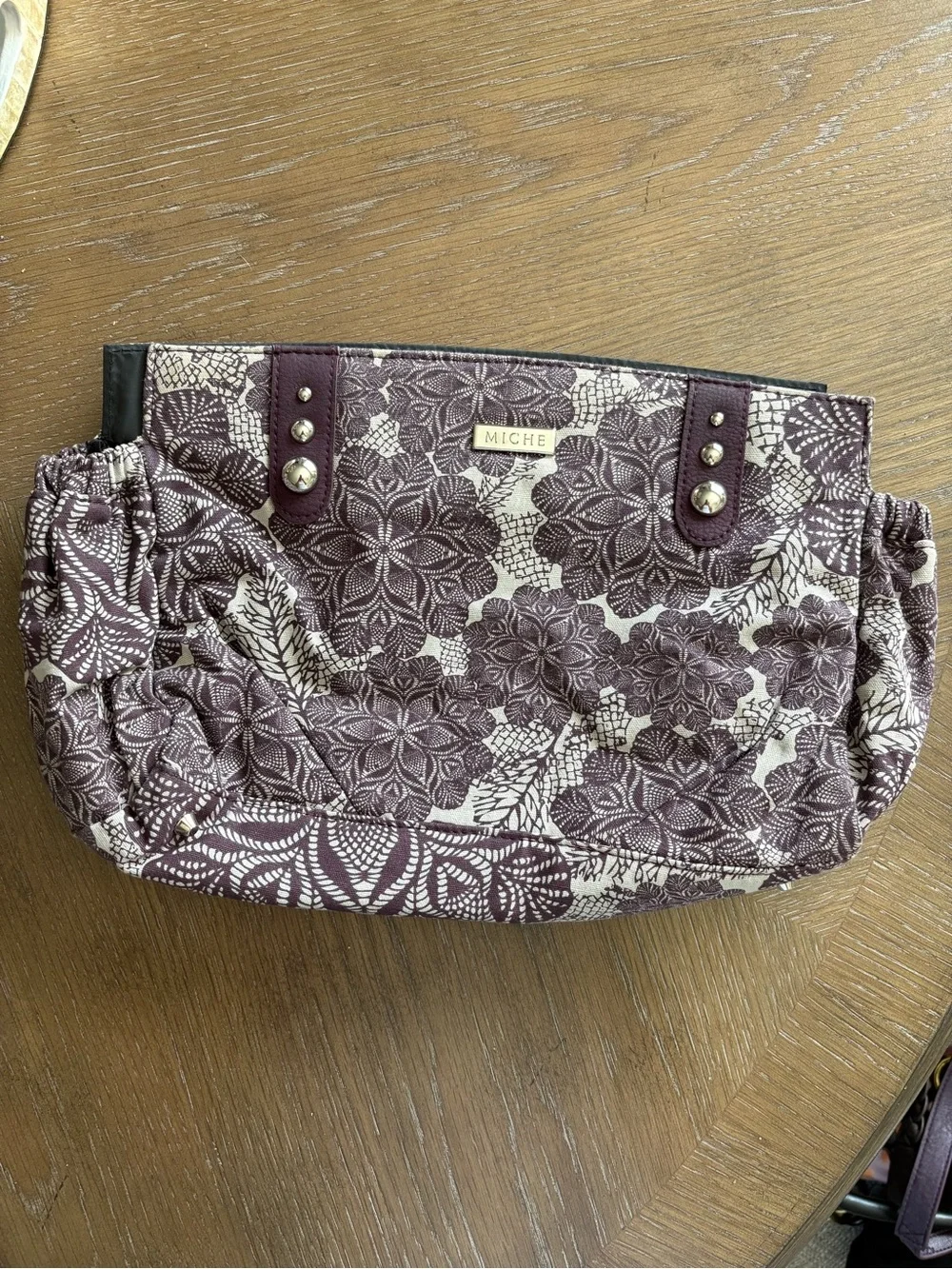 Miche shape easy stud